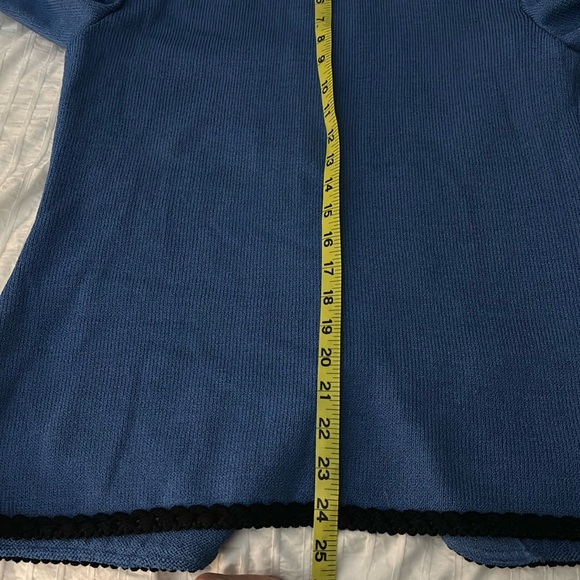 St John Collection Size 6 zip up sweater jacket Periwinkle Blue with Black Trim - Picture 10 of 13